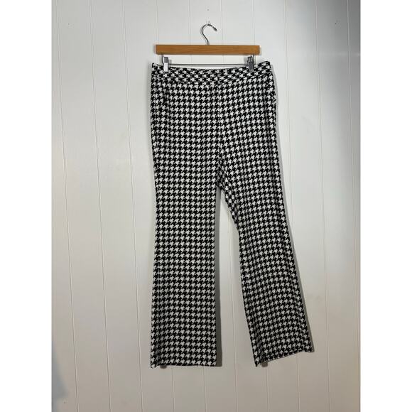 Trina Turk · Houndstooth Flare Pants · Black and White · Bell Bottom · Size 4 - Picture 2 of 8